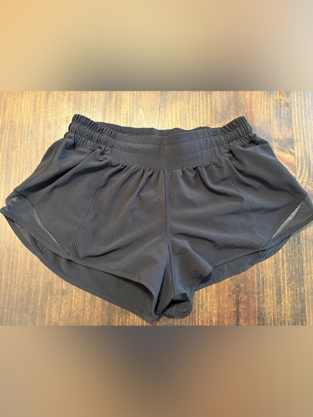 Lululemon Hotty Hot Shorts 2.5” Black Size 6 NWOT